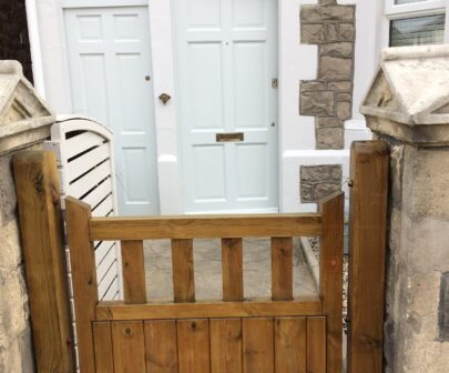 Paining and decorating gate exterior